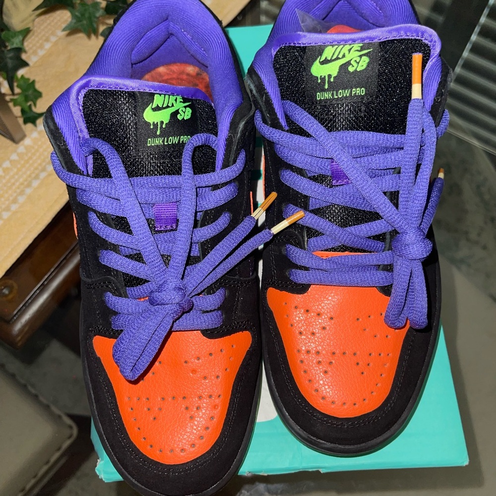 Nike SB Dunk Low Pro Men Size 7.5 Shoes - Black and Orange